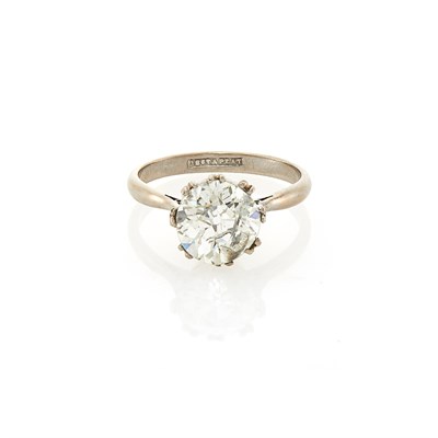 Lot 1101 - Platinum, White Gold and Diamond Ring
