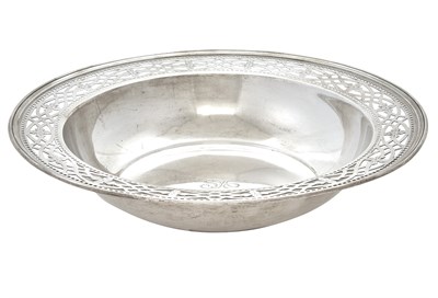 Lot 15 - Tiffany & Co. Sterling Silver Bowl 1907-1938...