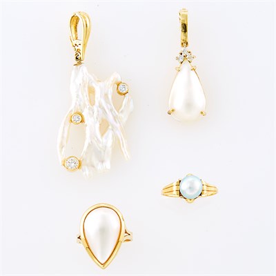 Lot 207 - Group of Gold, Mabé, Freshwater and Cultured Pearl Jewelry