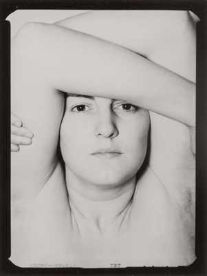 Lot 55 - CALLAHAN, HARRY (1912-1999) [Eleanor, arms...