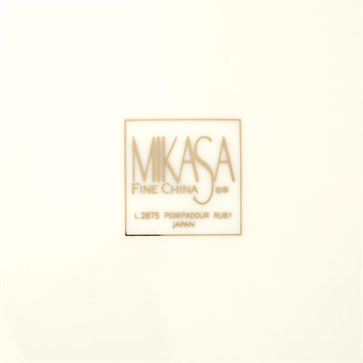 Lot 233 - Mikasa Porcelain Dinner Service