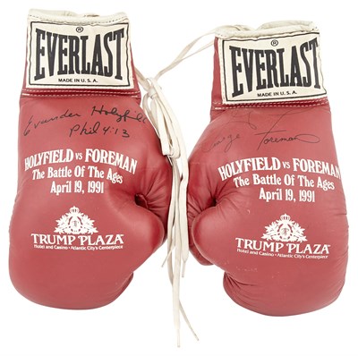 Lot 165 - [BOXING] George Foreman and Evander Holyfield...