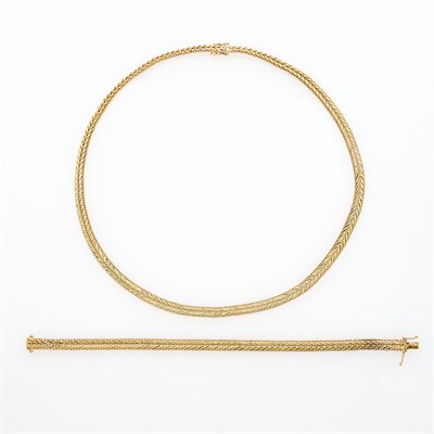 Lot 245 - Gold Necklace and Bracelet
