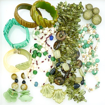 Lot 124 - Two Freshwater Pearl, Shell and Glass Bead Necklaces and Group of Acrylic Jewelry