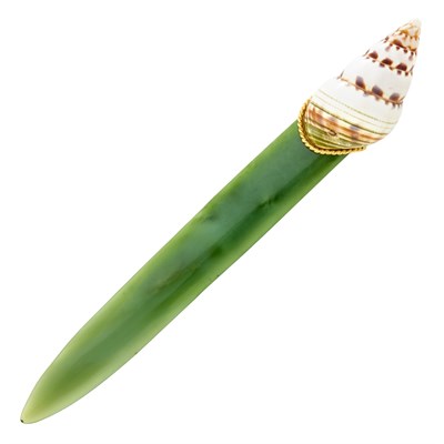 Lot 124 - Verdura Nephrite Jade, Gold and Shell Envelope Opener