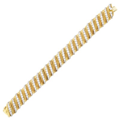 Lot 187 - Hammerman Brothers Gold, Platinum and Diamond Bracelet