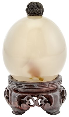 Lot 607 - A Chinese Agate Snuff Bottle Qing Dynasty Of...