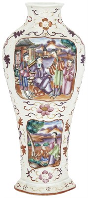Lot 517 - A Chinese Porcelain Export Vase Circa 1800 Of...