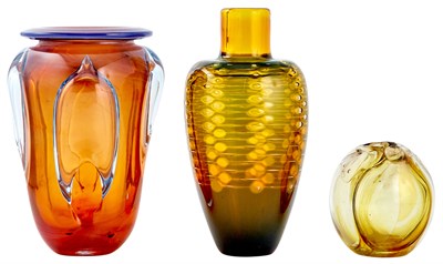 Lot 171 - Tom McGlaughlin Blown and Cased Glass Vase In...