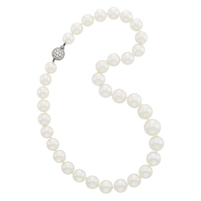 Lot 47 - Tiffany & Co. South Sea Cultured Pearl Necklace with Platinum and Diamond Ball Clasp