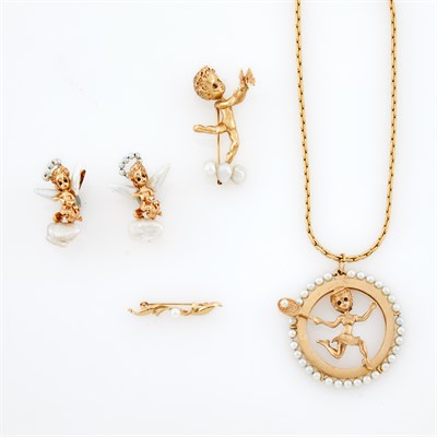 Lot 1074 - Group of Gold, Gilt-Metal and Baroque Freshwater Pearl Jewelry
