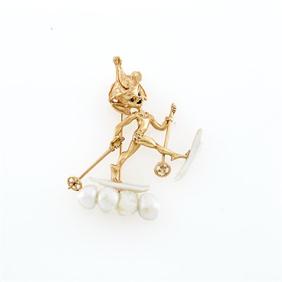 Lot 1073 - Ruser Gold and Freshwater Pearl Skier Brooch