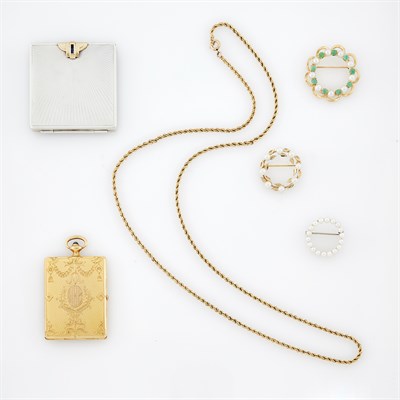 Lot 1171 - Group of Gold, Silver, Gold-Filled, Cultured Pearl and Jade Jewelry and Compacts