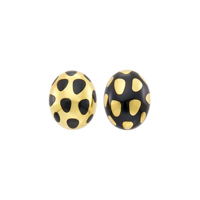 Lot 8 - Tiffany & Co. Pair of Gold and Black Jade 'Positive Negative' Earclips