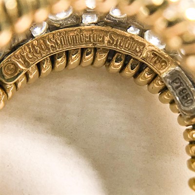Lot 81 - Tiffany & Co., Schlumberger Gold, Platinum and Diamond 'Stitches' Ring