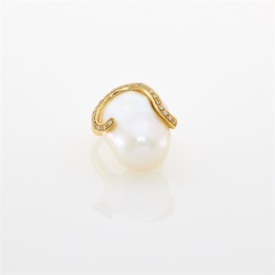 Lot 1018 - Gold, Baroque Cultured Pearl and Diamond Ring