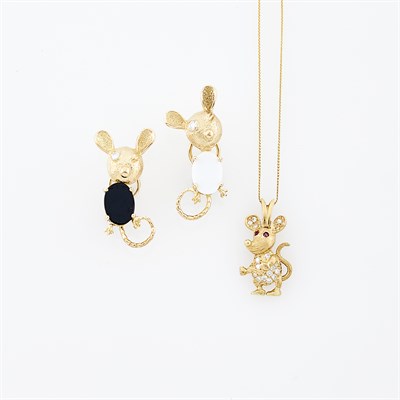 Lot 1277 - Pair of Gold, Black and White Onyx and Diamond Mouse Earrings and Pendant