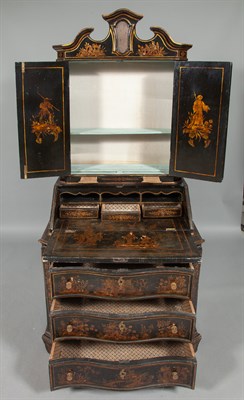 Lot 543 - Venetian Rococo Style Black-Japanned and...