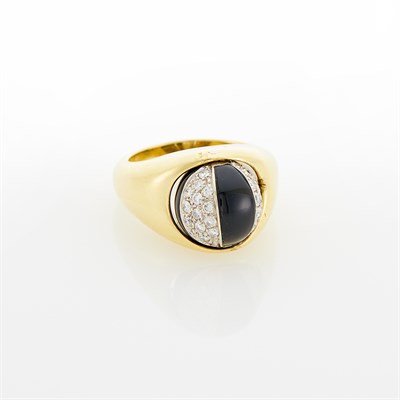Lot 4 - Two-Color Gold, Diamond and Enamel Spinning Ring