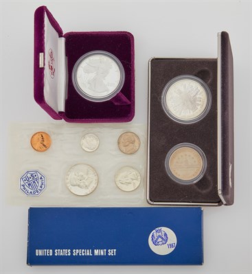 Lot 11 - United States Proof and Mint Issues Modern...