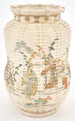 Lot 186 - A Large Japanese Satsuma Earthenware...