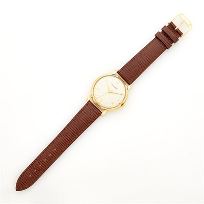 Lot 64 - International Watch Co. Gentleman's Gold Wristwatch