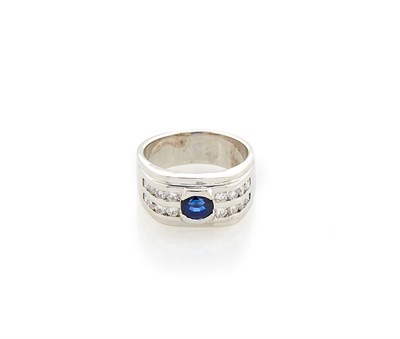 Lot 117 - Gentleman's White Gold, Sapphire and Diamond Band Ring