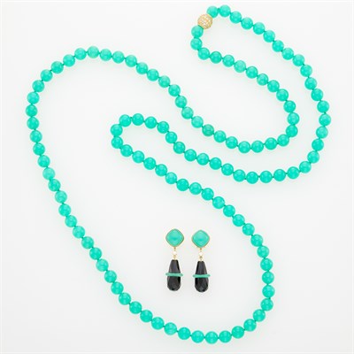 Lot 120 - Long Green Chrysoprase Bead Necklace with Gold and Diamond Clasp and Pair of Chrysoprase, Black Onyx and Diamond Pendant-Earrings