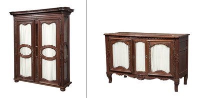 Lot 104 - French Provincial Oak Buffet à Deux Corps...