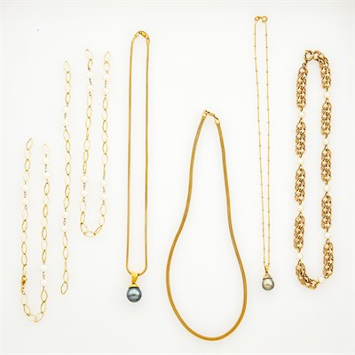 Lot 157 - Group of Gold, Cultured Pearl and Diamond Jewelry