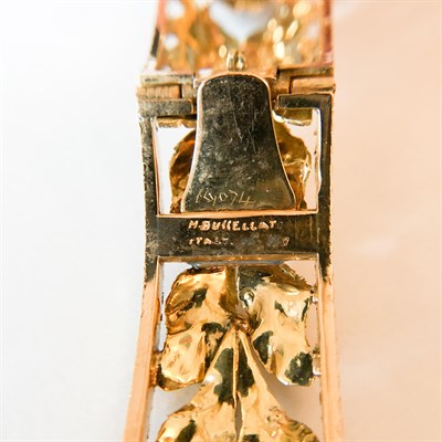 Lot 15 - Mario Buccellati Two-Color Gold and Baroque Gray Cultured Pearl Bangle Bracelet