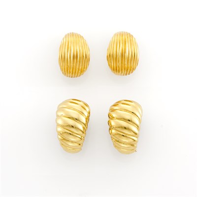 Lot 222 - Two Pairs of Gold Earclips