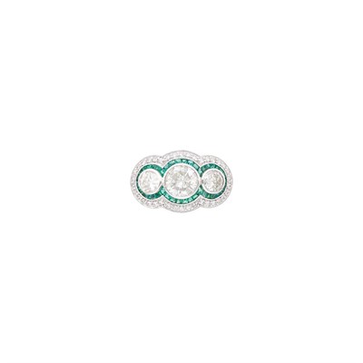 Lot 169 - Platinum, Diamond and Emerald Three Stone Ring