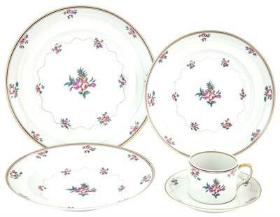 Lot 77 - Mottahedeh Famille Rose Style Porcelain Dinner...