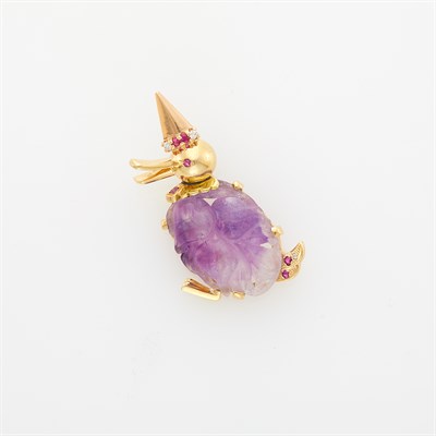 Lot 36 - Gold, Carved Amethyst, Diamond and Ruby Duck Pin