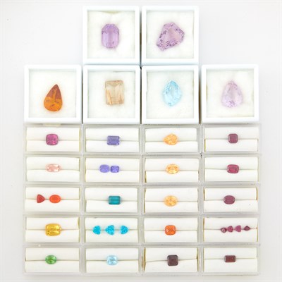 Lot 257 - Group of Unmounted Gemstones