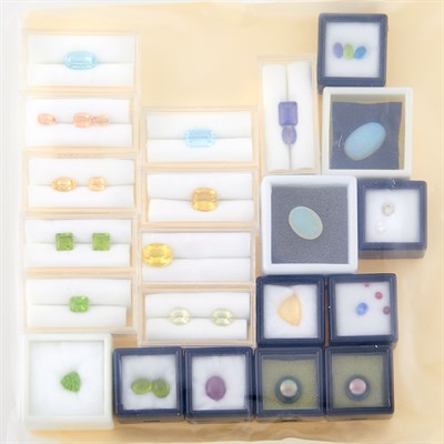 Lot 261 - Group of Assorted Unmounted Stones