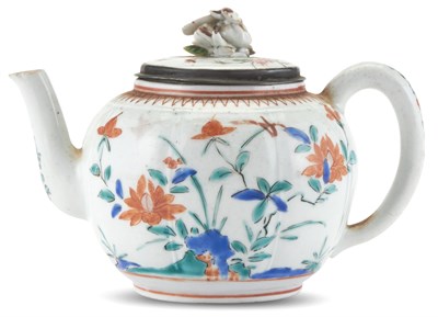 Lot 1095 - Japanese Kakiemon Porcelain Teapot Late 17th...