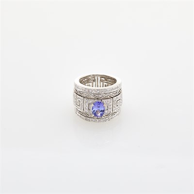 Lot 116 - White Gold, Tanzanite and Diamond Band Ring
