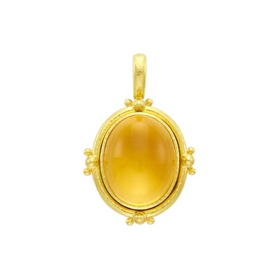 Lot 54 - Elizabeth Locke Hammered Gold, Cabochon Citrine and Mother-of-Pearl Pendant