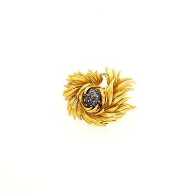 Lot 25 - Tiffany & Co. Gold and Sapphire Brooch