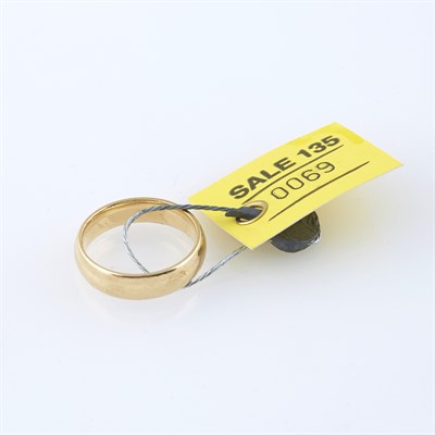 Lot 69 - Gold Wedding Ring, 14K 5 dwt.