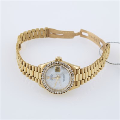 Lot 89 - Ladys Diamond Bracelet Watch, 40 diamonds...
