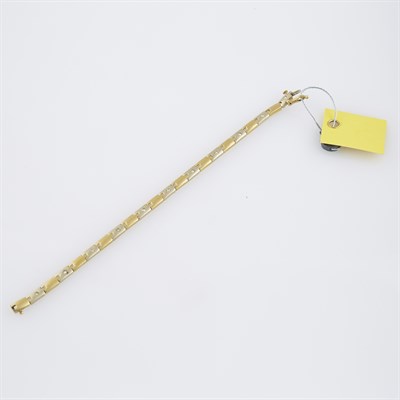 Lot 204 - Diamond Flexible Bracelet, 14K 7 dwt.