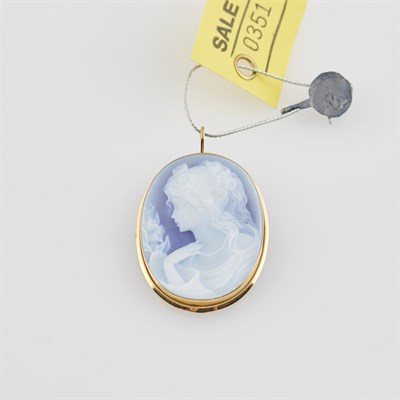 Lot 351 - Gold Cameo Pin, 18K 5 dwt. all