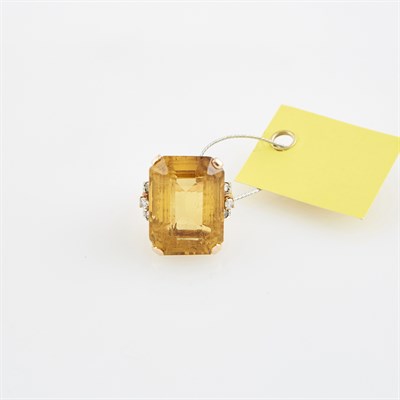 Lot 561 - Diamond and Stone Ring, 6 diamonds, 14K 8 dwt....