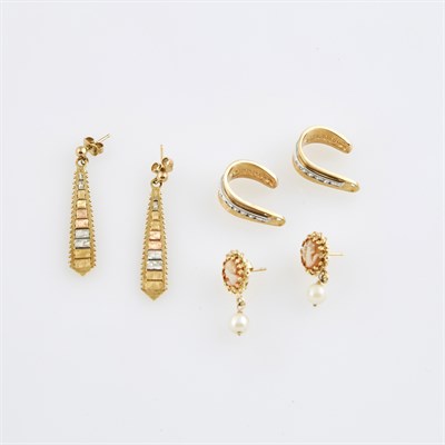 Lot 602 - Two Diamond Jackets and Four Gold, Cameo and...