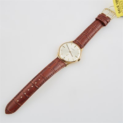 Lot 653 - Mans Gold Wrist Watch, 17 Jewels, Longines, 18K