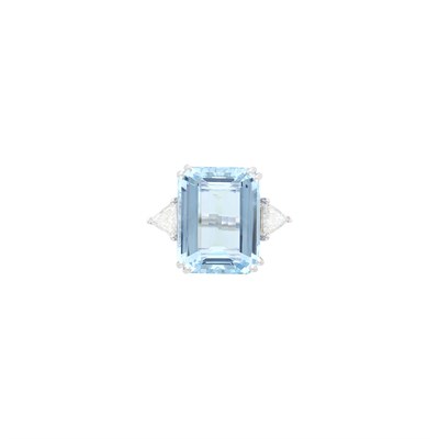 Lot 93 - White Gold, Aquamarine and Diamond Ring
