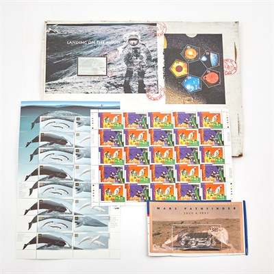 Lot 70 - Postage Stamp Group Useful selection of modern...